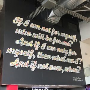 Meet your Posher, Sara